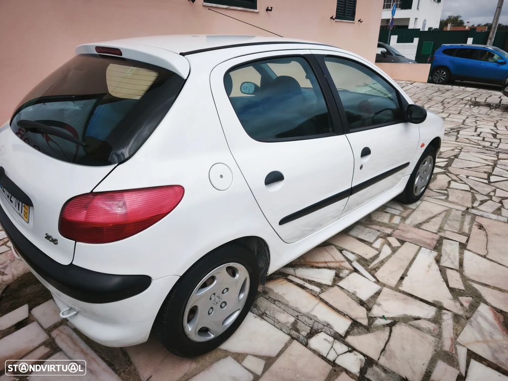 Peugeot 206 1.1 XR Présence - 25