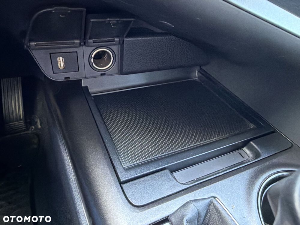Toyota Camry 2.5 Hybrid Prestige CVT - 17