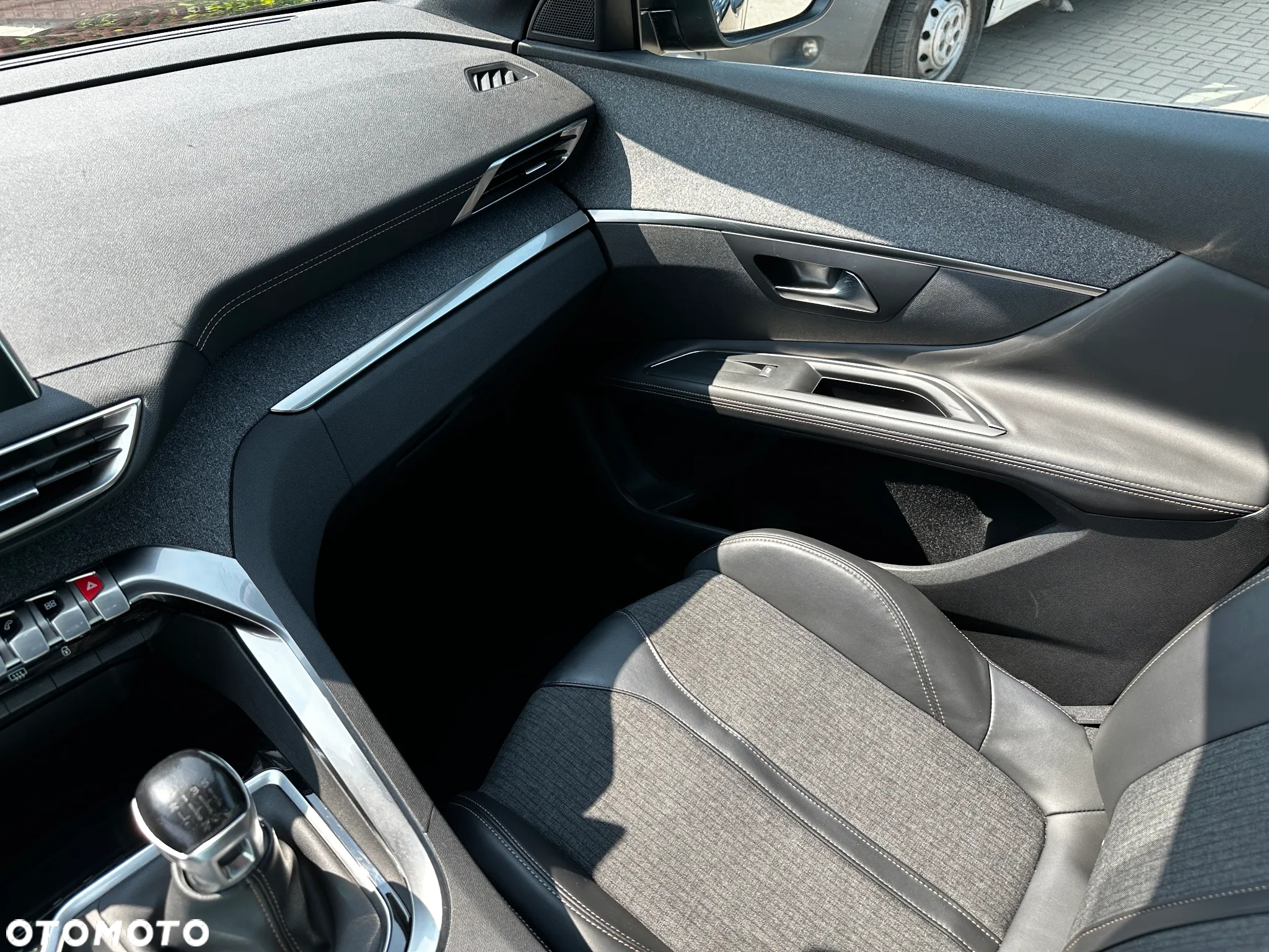 Peugeot 3008 - 17