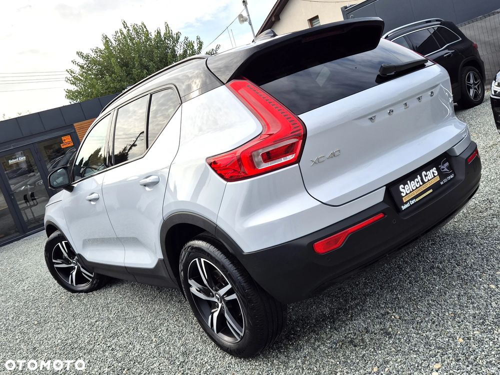 Volvo XC 40 T3 R-Design - 38