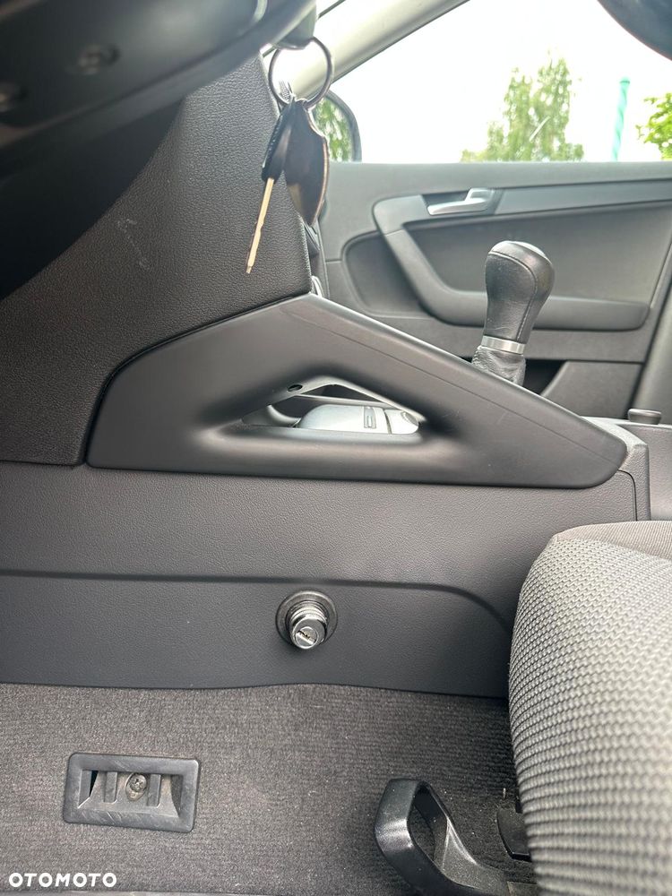 Audi A3 Sportback 1.6 TDI DPF Ambiente - 22