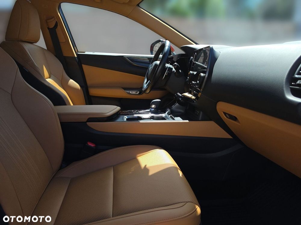 Lexus NX 350h Prestige 2WD - 24