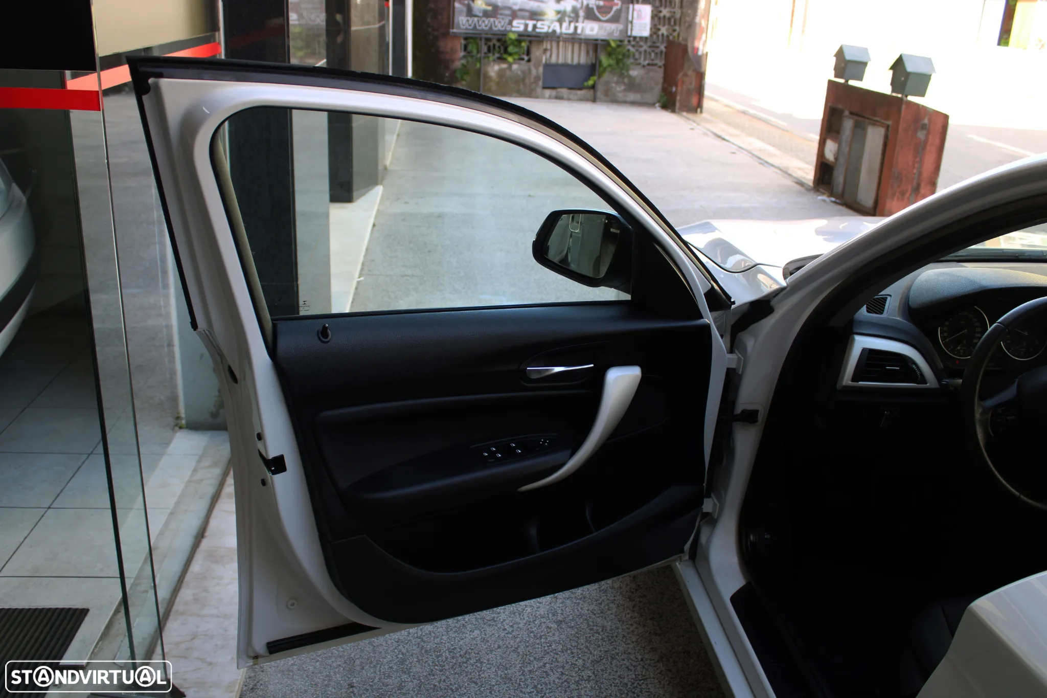 BMW 116 d EDynamics Advantage - 19