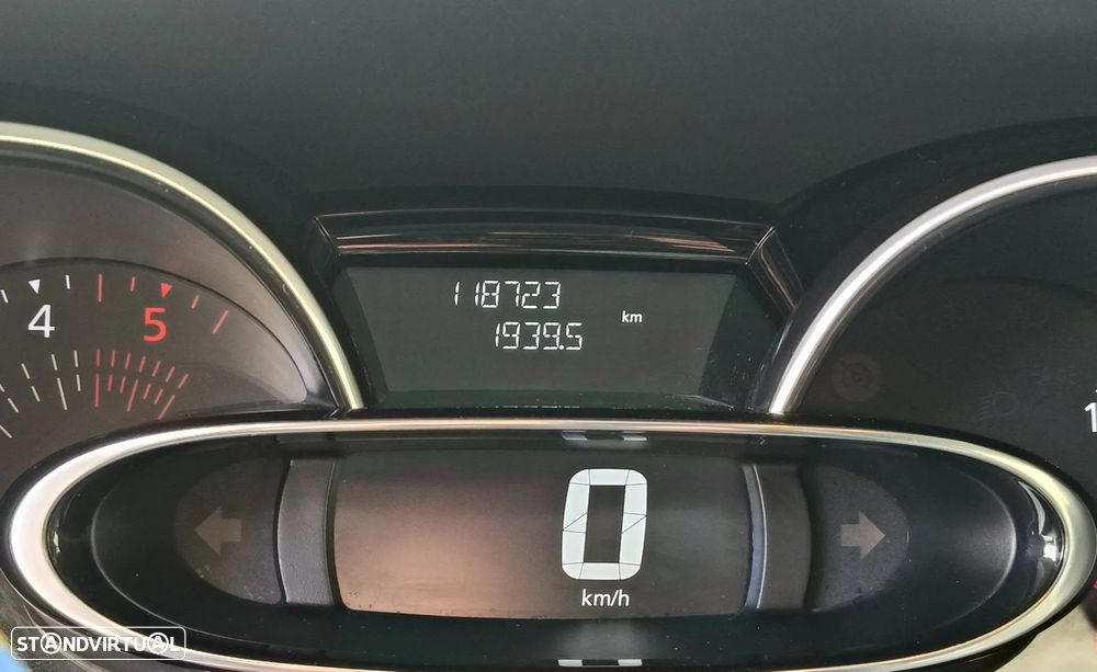 Renault Clio Sport Tourer 1.5 dCi Limited - 16