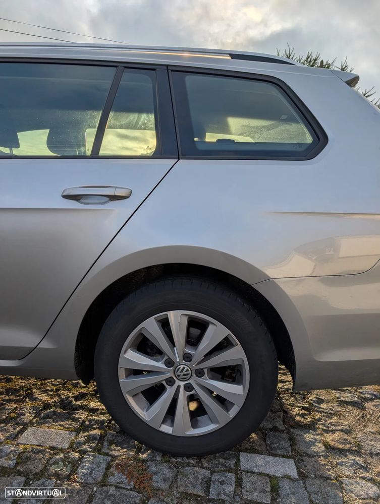 VW Golf Variant 1.6 TDi Confortline - 14