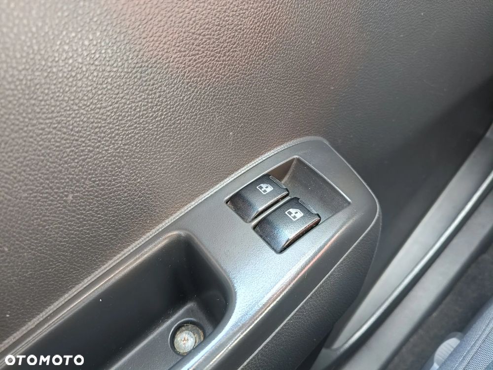 Chevrolet Spark 1.0 LT - 28