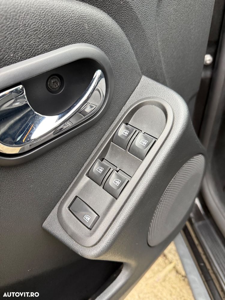 Dacia Duster 1.6 16V 105 4x2 Prestige - 9