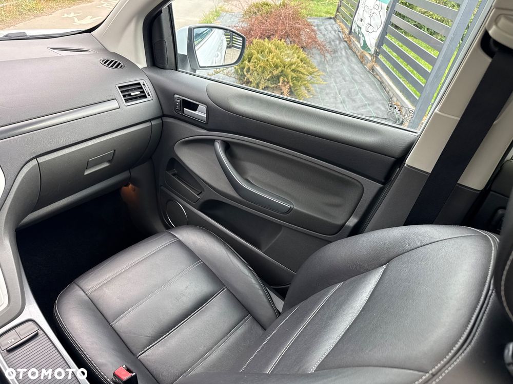 Ford Kuga 2.5 4x4 Titanium - 11