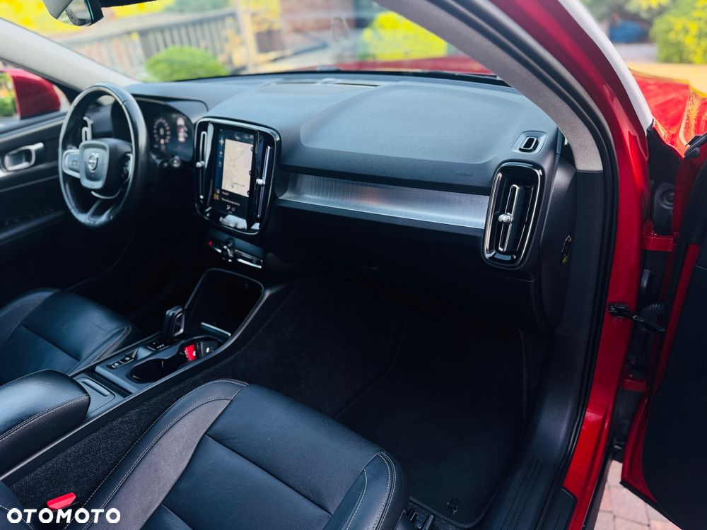 Volvo XC 40 D4 AWD Geartronic Inscription - 12
