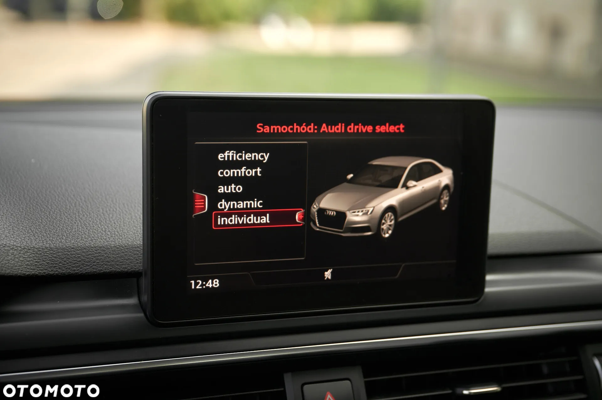 Audi A4 2.0 TDI ultra S tronic design - 36