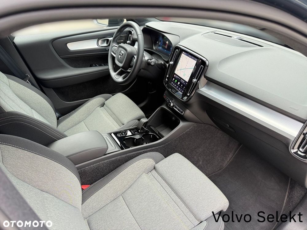 Volvo XC 40 - 29