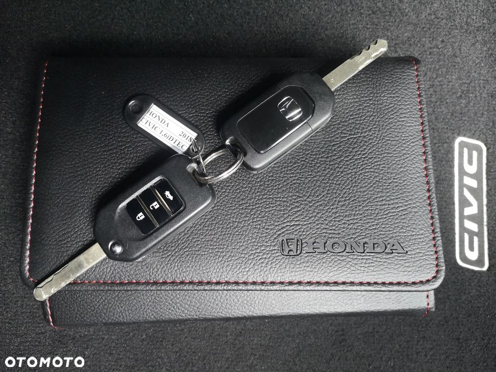 Honda Civic 1.6 i-DTEC Executive Navi - 7