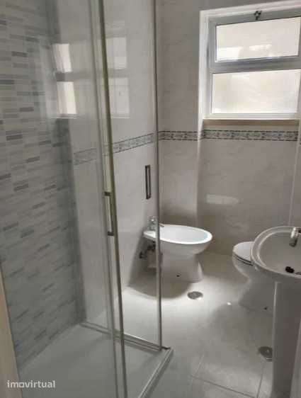 vendo apartamento T2 penha de França - Grande imagem: 5/7