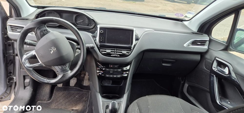 Peugeot 208 1.2 PureTech Access - 24