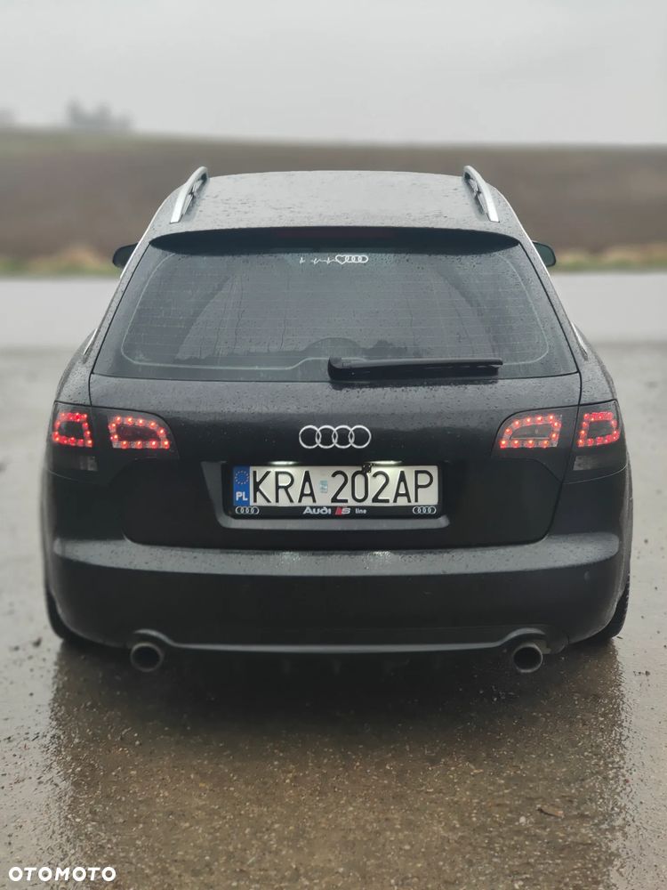 Audi A4 Avant 2.0 T FSI quattro - 8