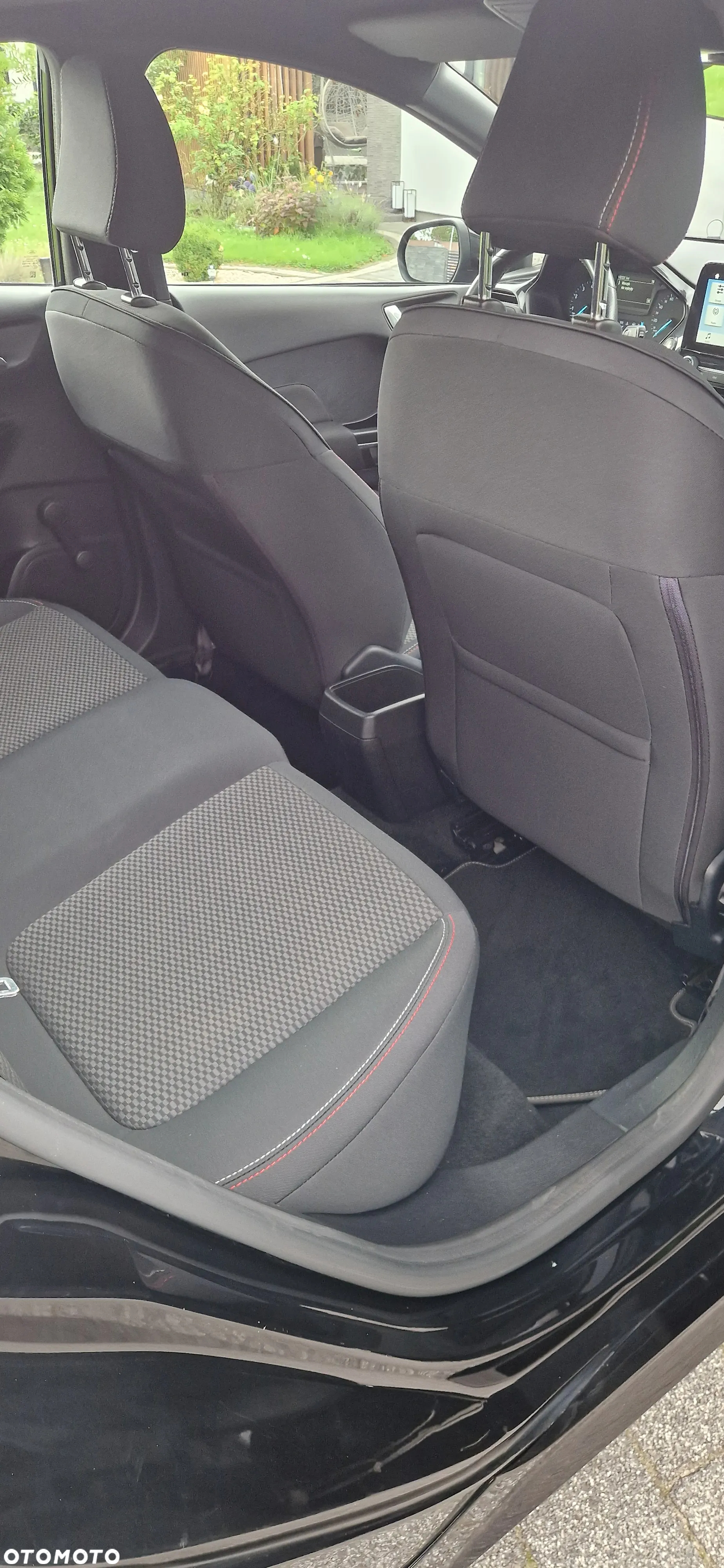 Ford Fiesta 1.0 EcoBoost Start-Stop ST-LINE - 35