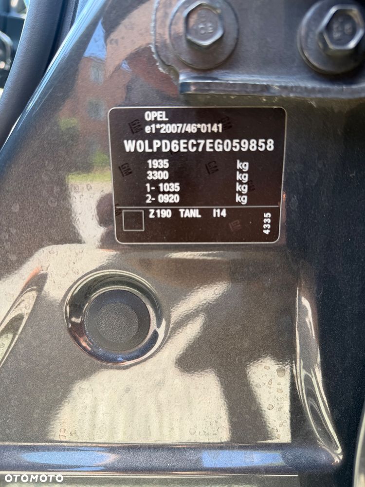 Opel Astra 1.4 Turbo Exklusiv - 29