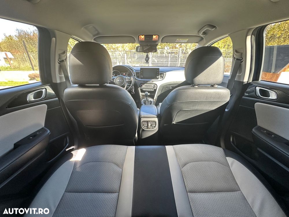 Kia XCeed 1.4 T-GDI 6MT Style - 15