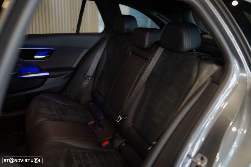 Mercedes-Benz C 300 e AMG Line - 35