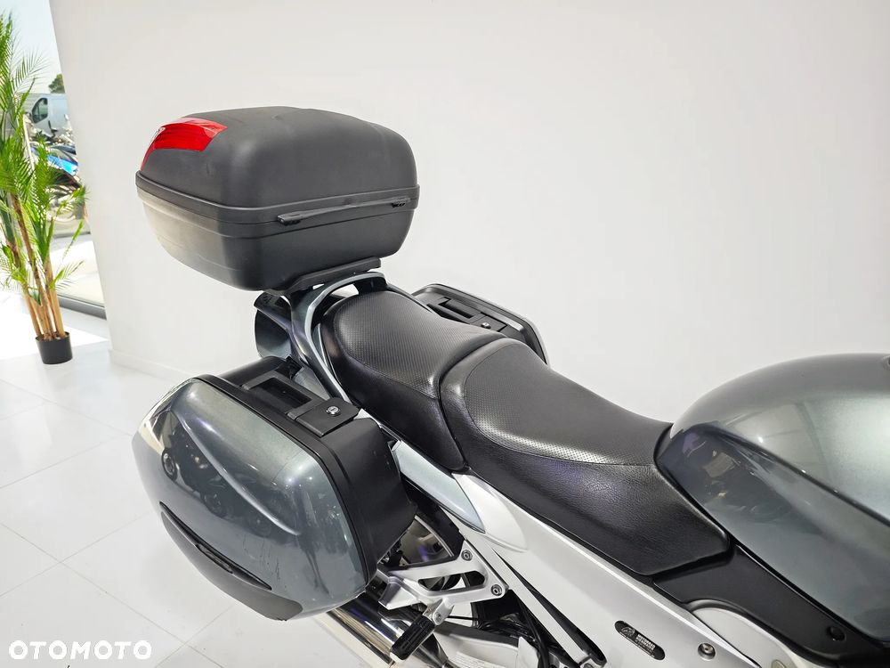 Yamaha FJR - 10