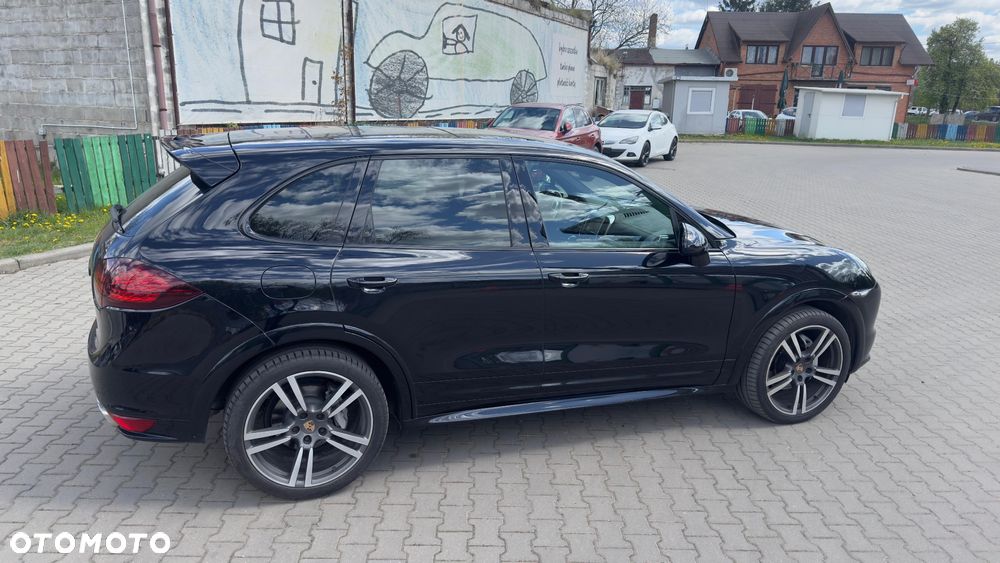 Porsche Cayenne Platinum Edition - 15