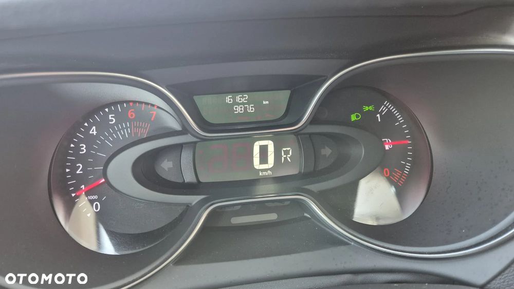 Renault Captur - 10