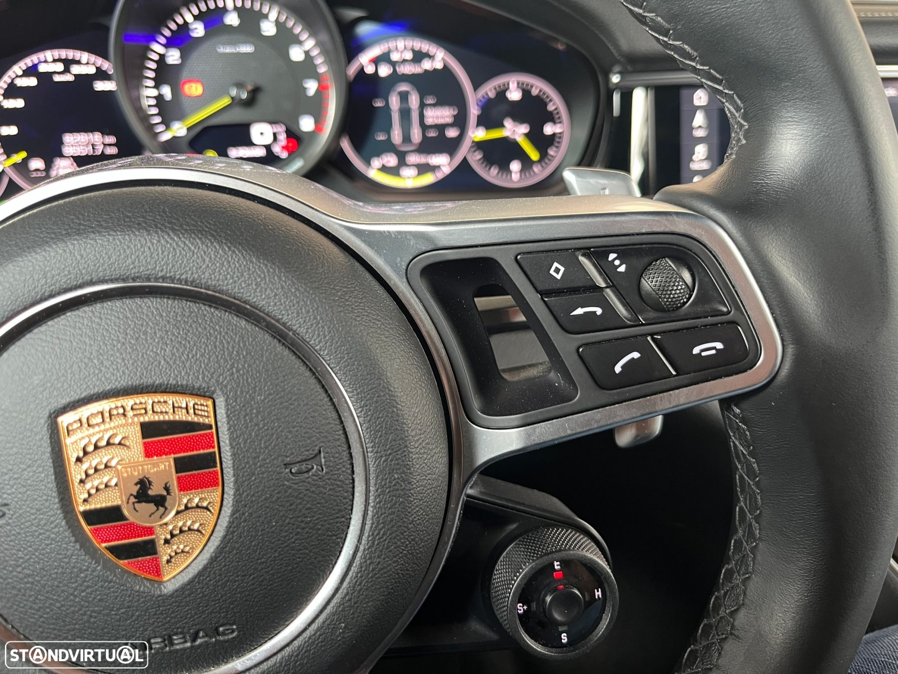 Porsche Panamera Sport Turismo 4 E-Hybrid 10 Years Edition - 23