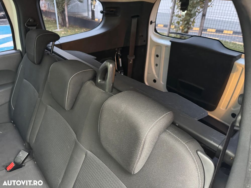 Dacia Lodgy 1.5 Blue dCi Laureate - 12