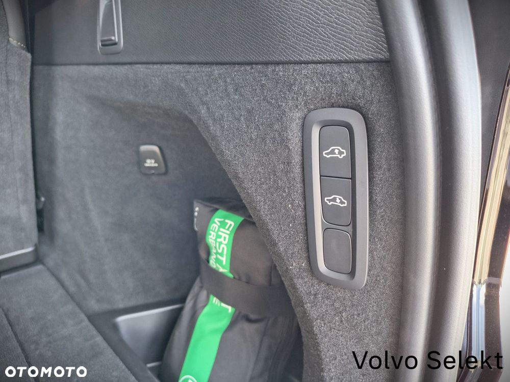 Volvo XC 90 - 34
