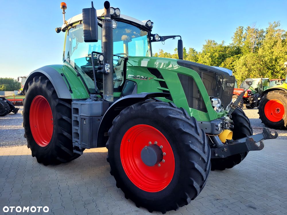 Fendt 824 VARIO Profi Plus SCR - 6
