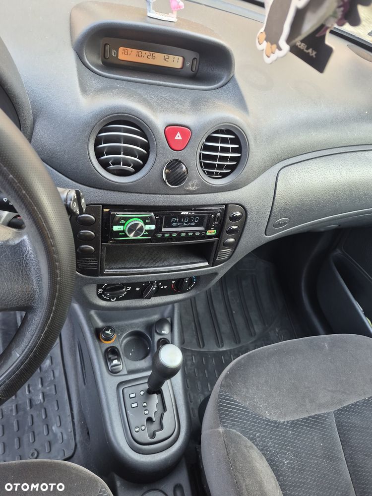 Citroën C3 1.4 SX Senso Drive - 10
