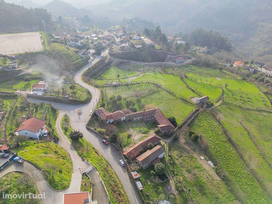 Quinta  para venda - Grande imagem: 2/35