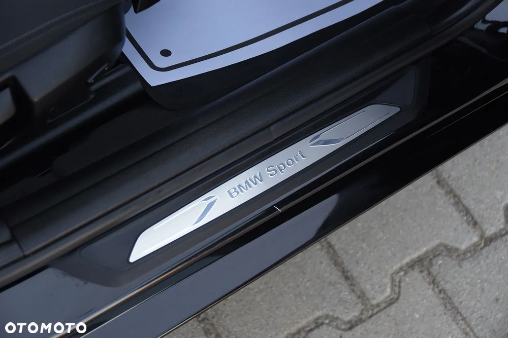 BMW Seria 3 318d Sport Line - 35