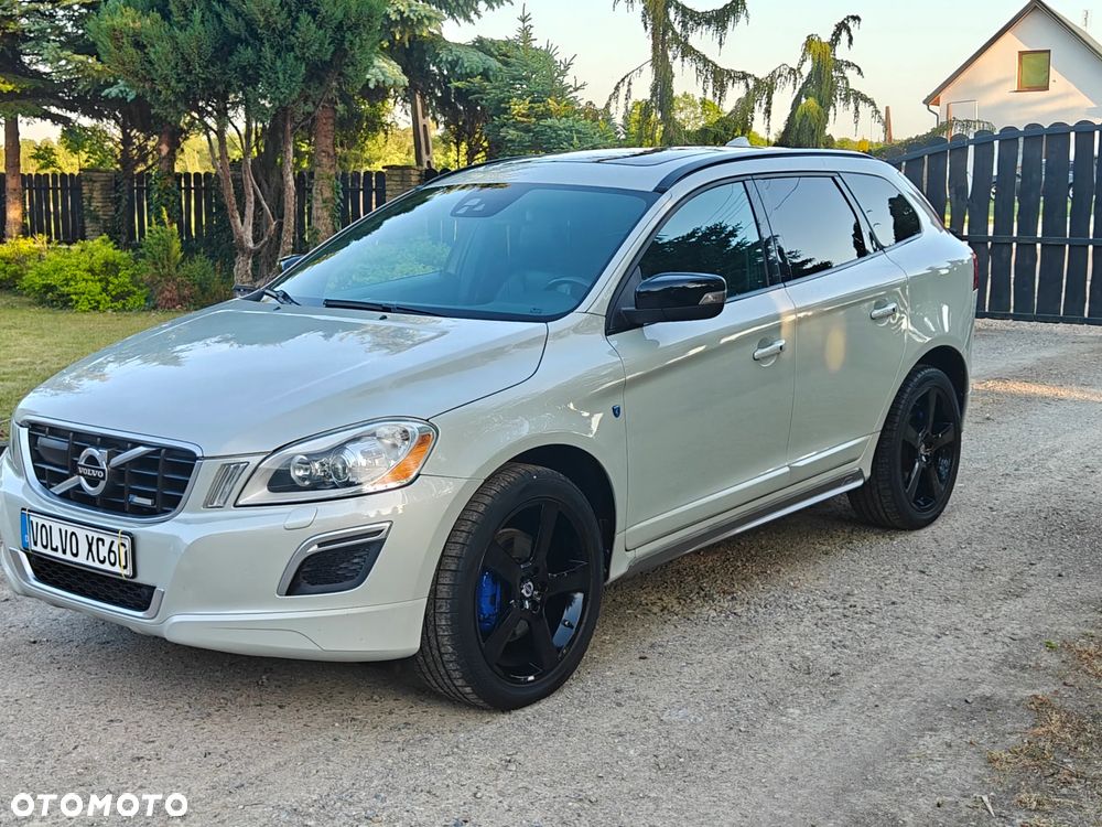 Volvo XC 60 T6 AWD R-Design - 4