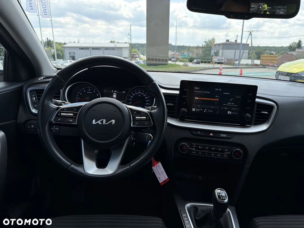 Kia XCeed 1.5 T-GDI M - 14