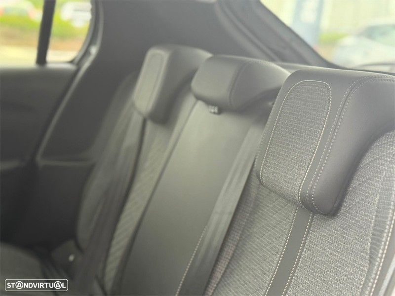 Peugeot e-208 50 kWh Allure - 18