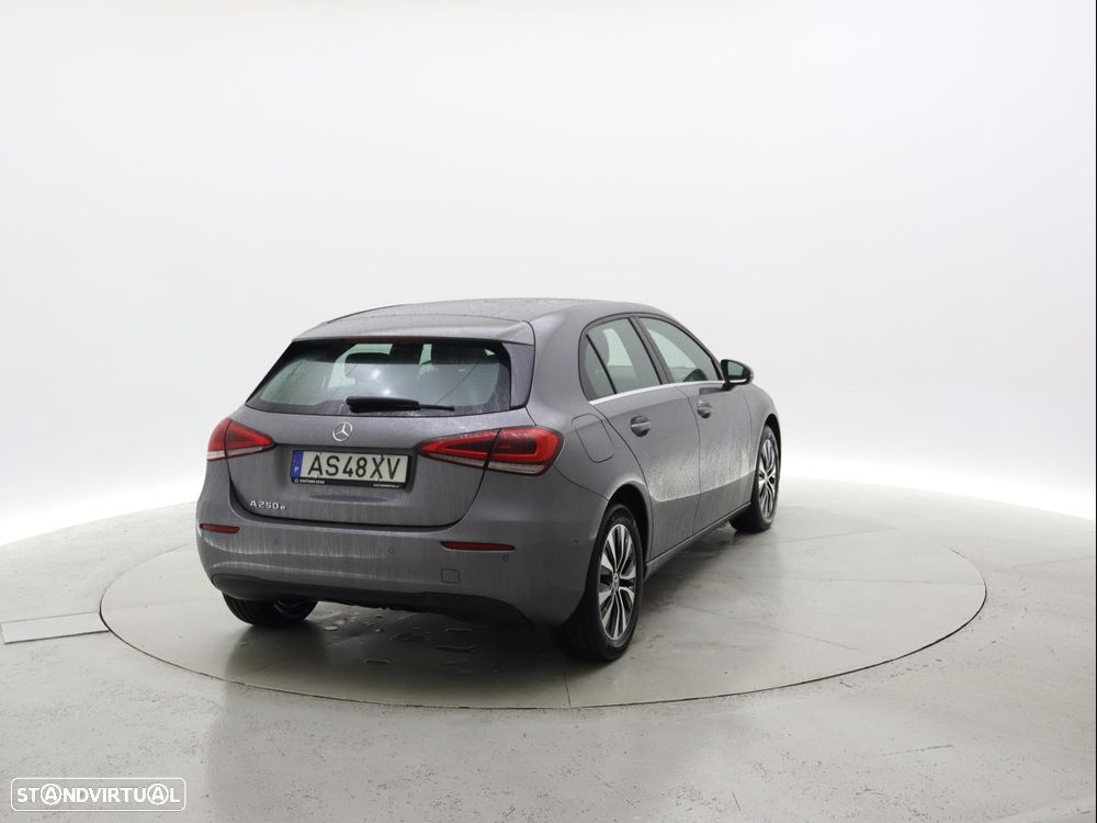 Mercedes-Benz A 250 e Style Plus - 6