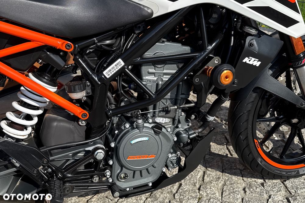 KTM Duke 125 - 8