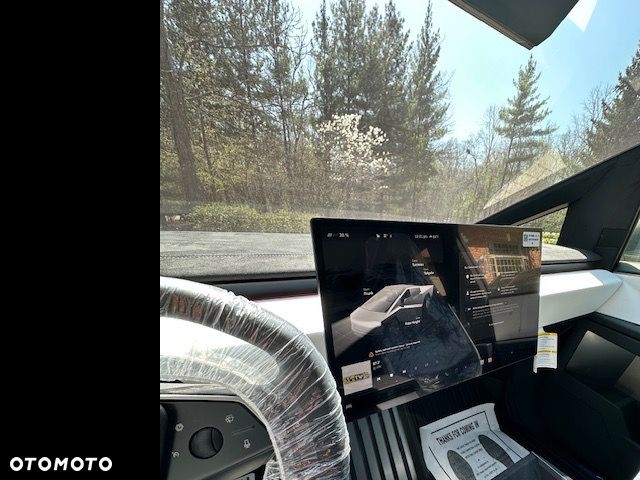 Tesla Cybertruck - 9