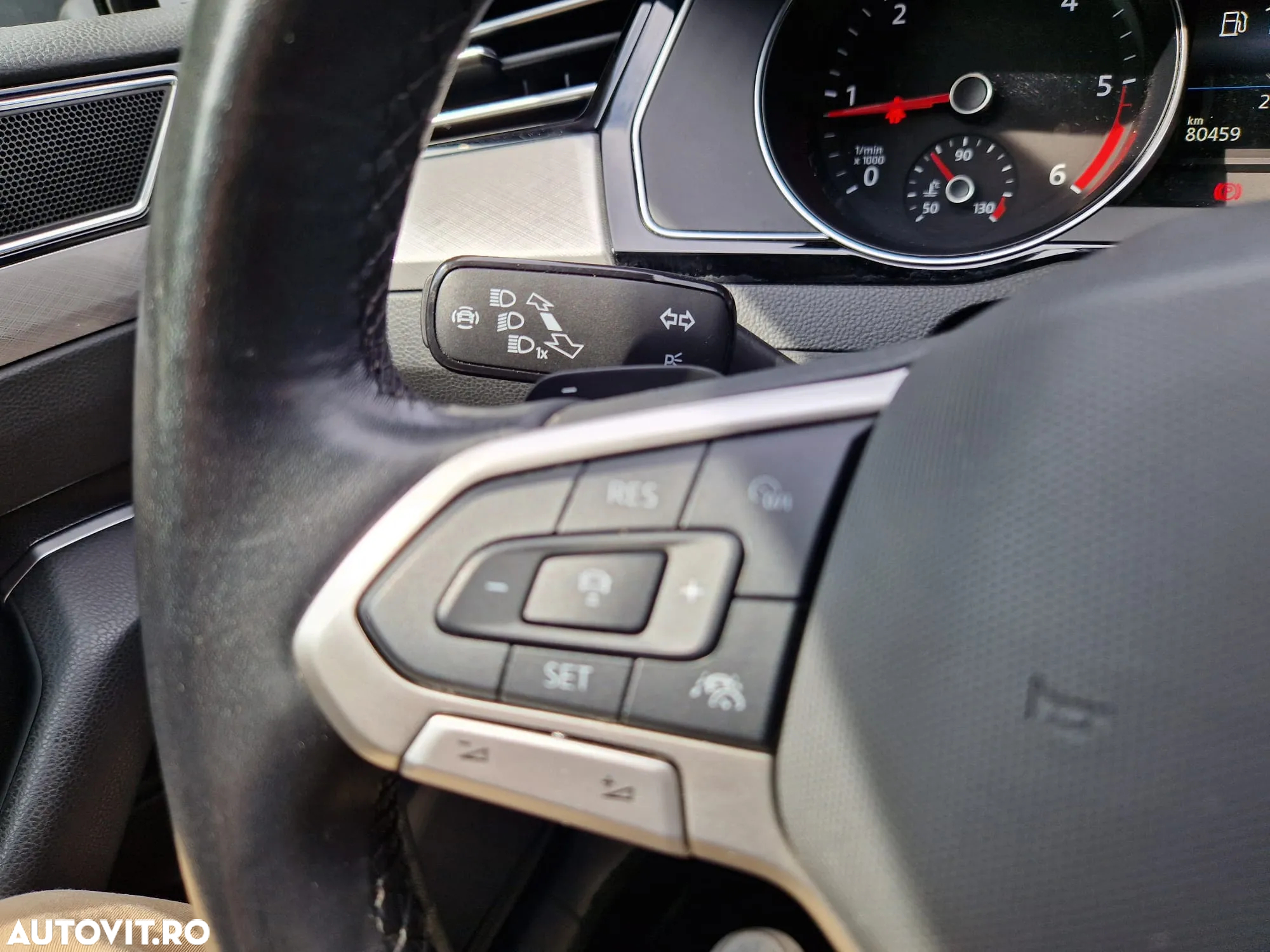 Volkswagen Passat 2.0 TDI DSG Comfortline - 12