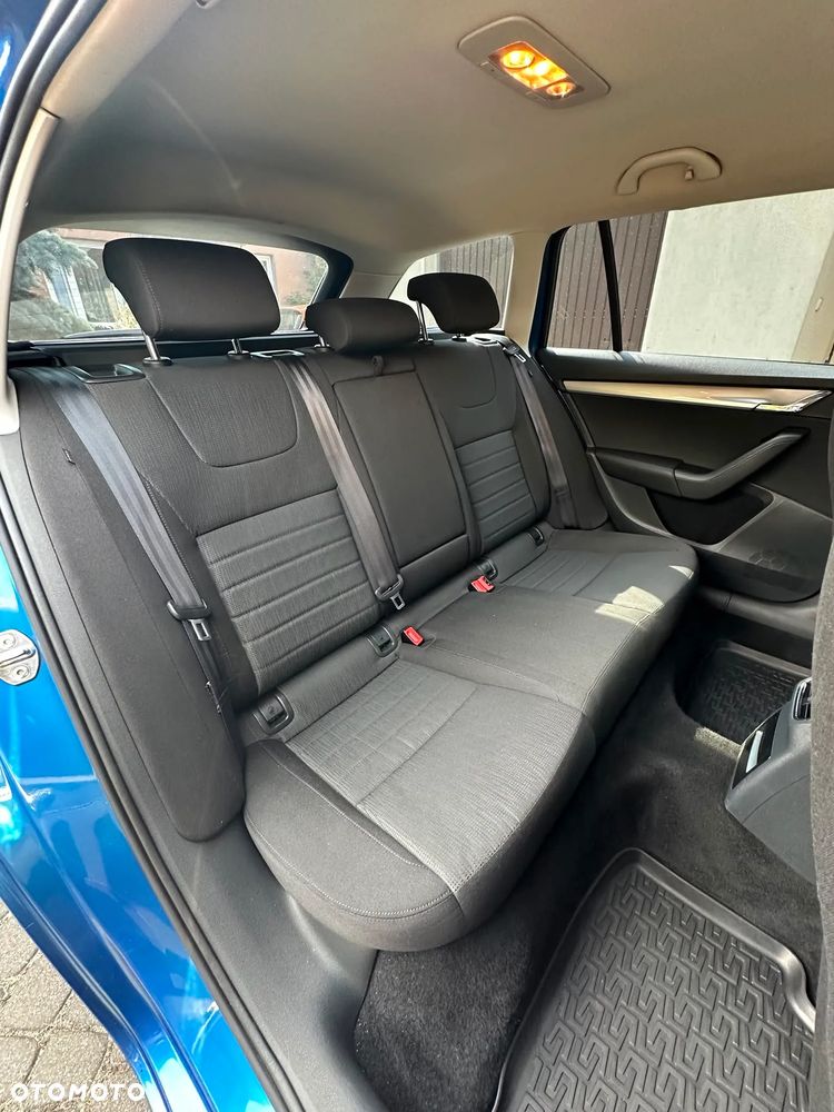 Skoda Octavia 2.0 TDI Style - 10