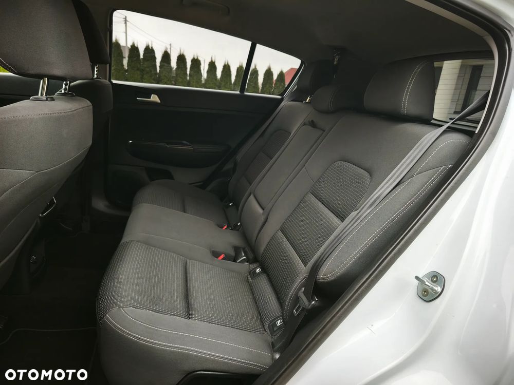 Kia Sportage 2.0 CRDI 2WD Attract - 24