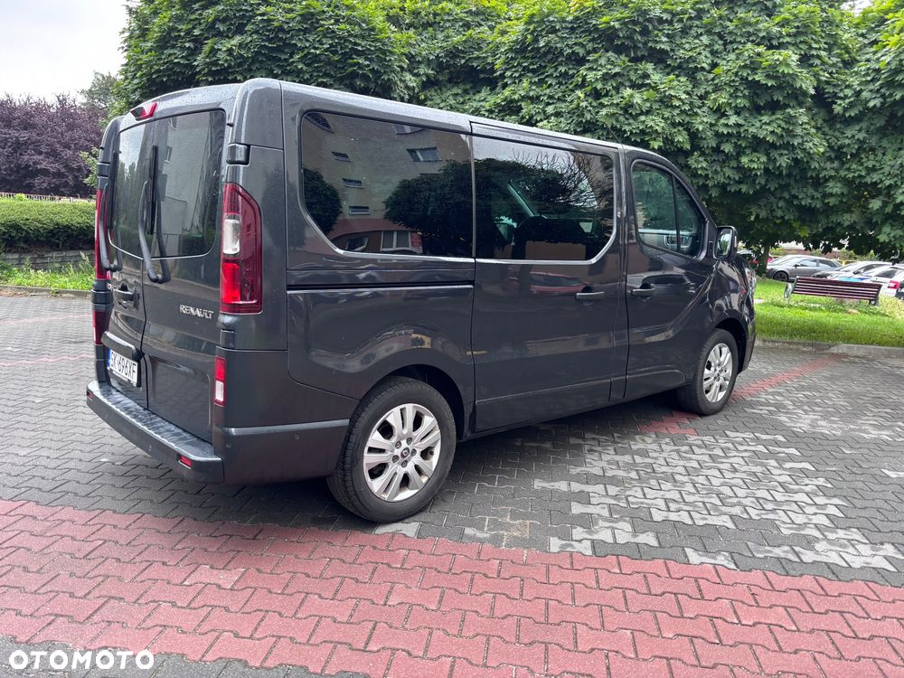 Renault Trafic 2.0 dCi EDC - 6