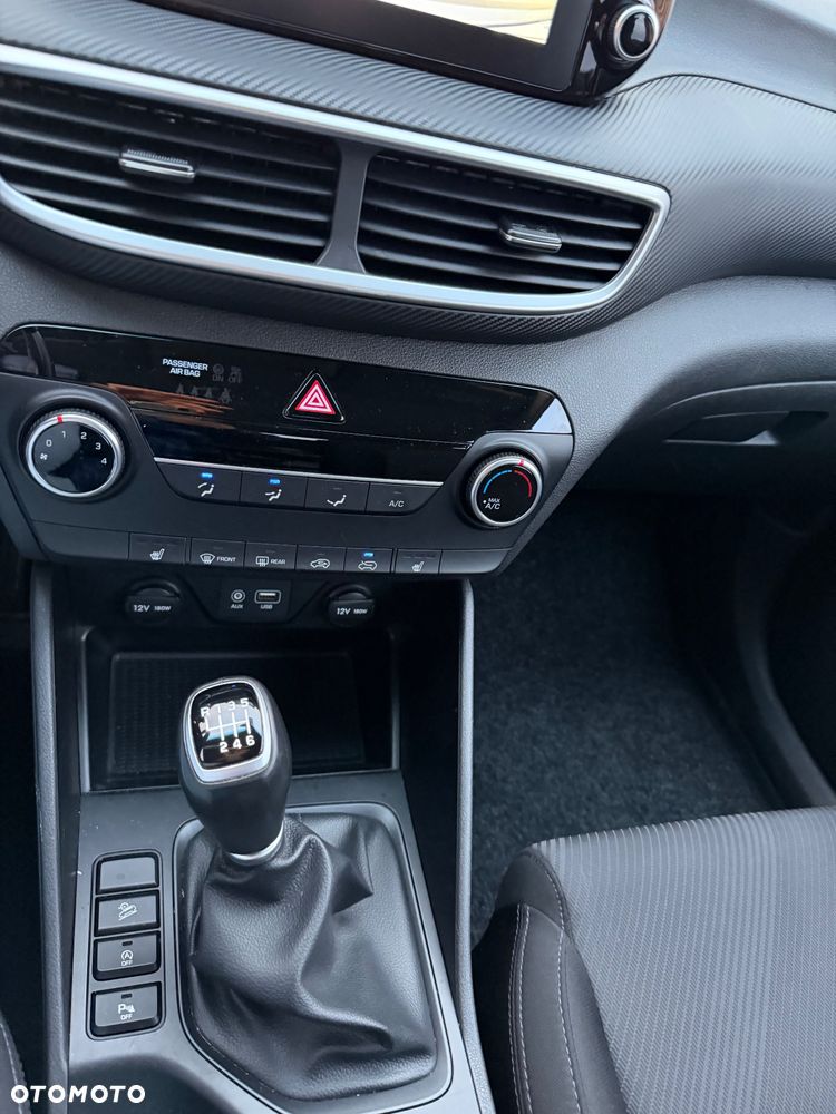 Hyundai Tucson blue 1.6 GDi 2WD Navi - 23