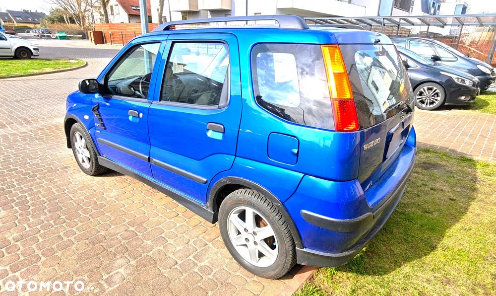 Suzuki Ignis 2006 photo 3