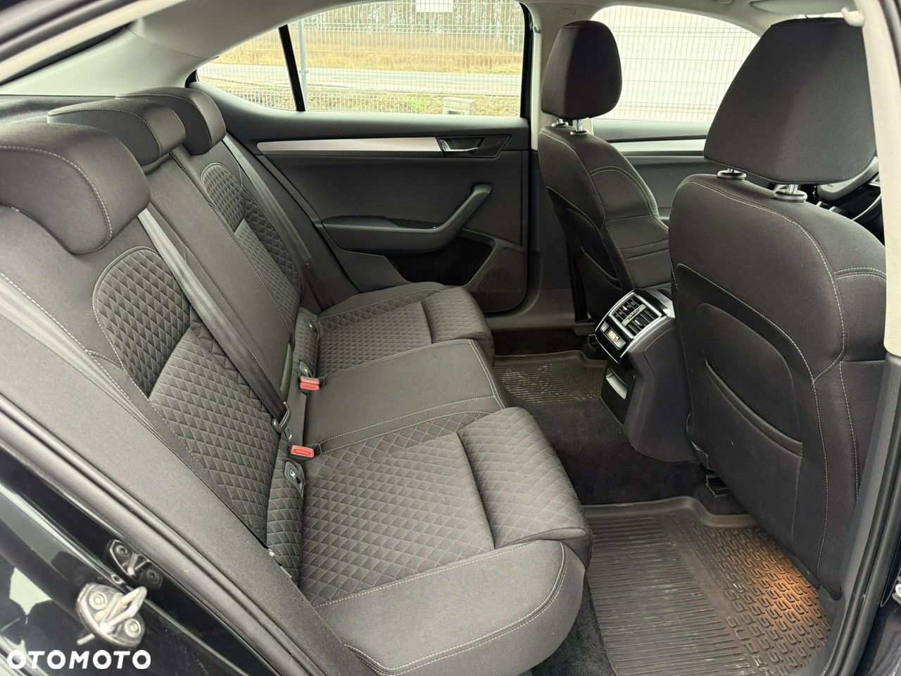 Skoda Superb - 32