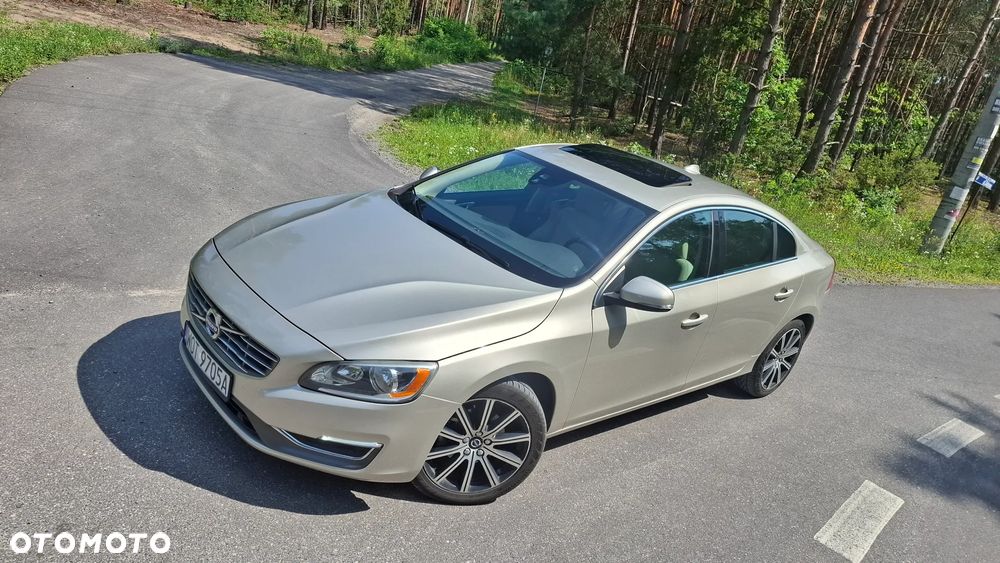Volvo S60 - 1