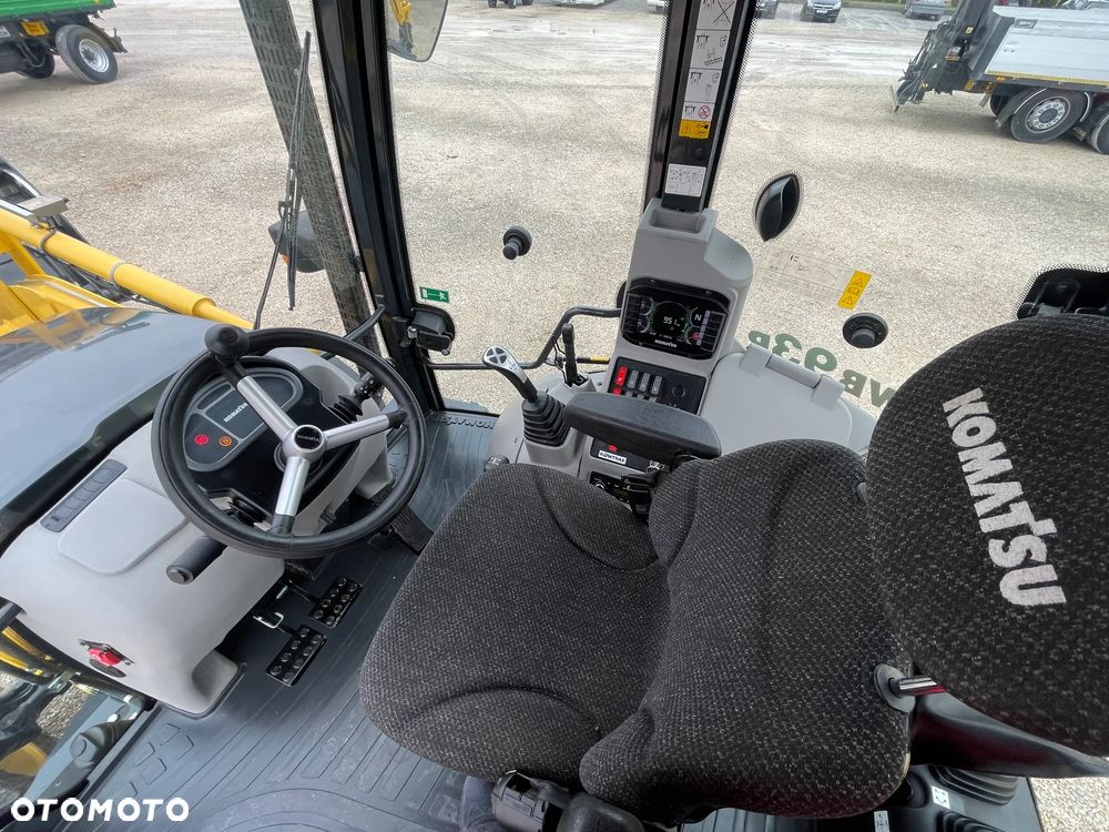 Komatsu WB 93R - JAK NOWA - IDEAŁ - 11