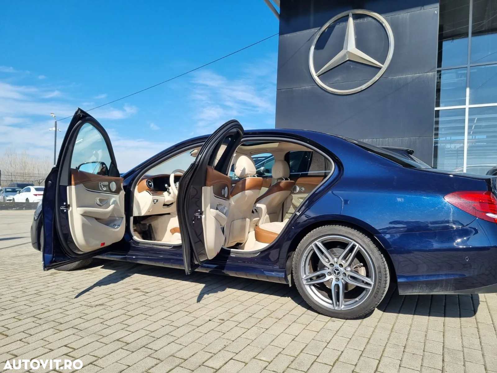 Mercedes-Benz E 400 d 4Matic 9G-TRONIC AMG Line - 8