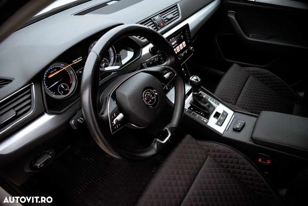 Skoda Superb 2.0 TDI DSG Style - 14